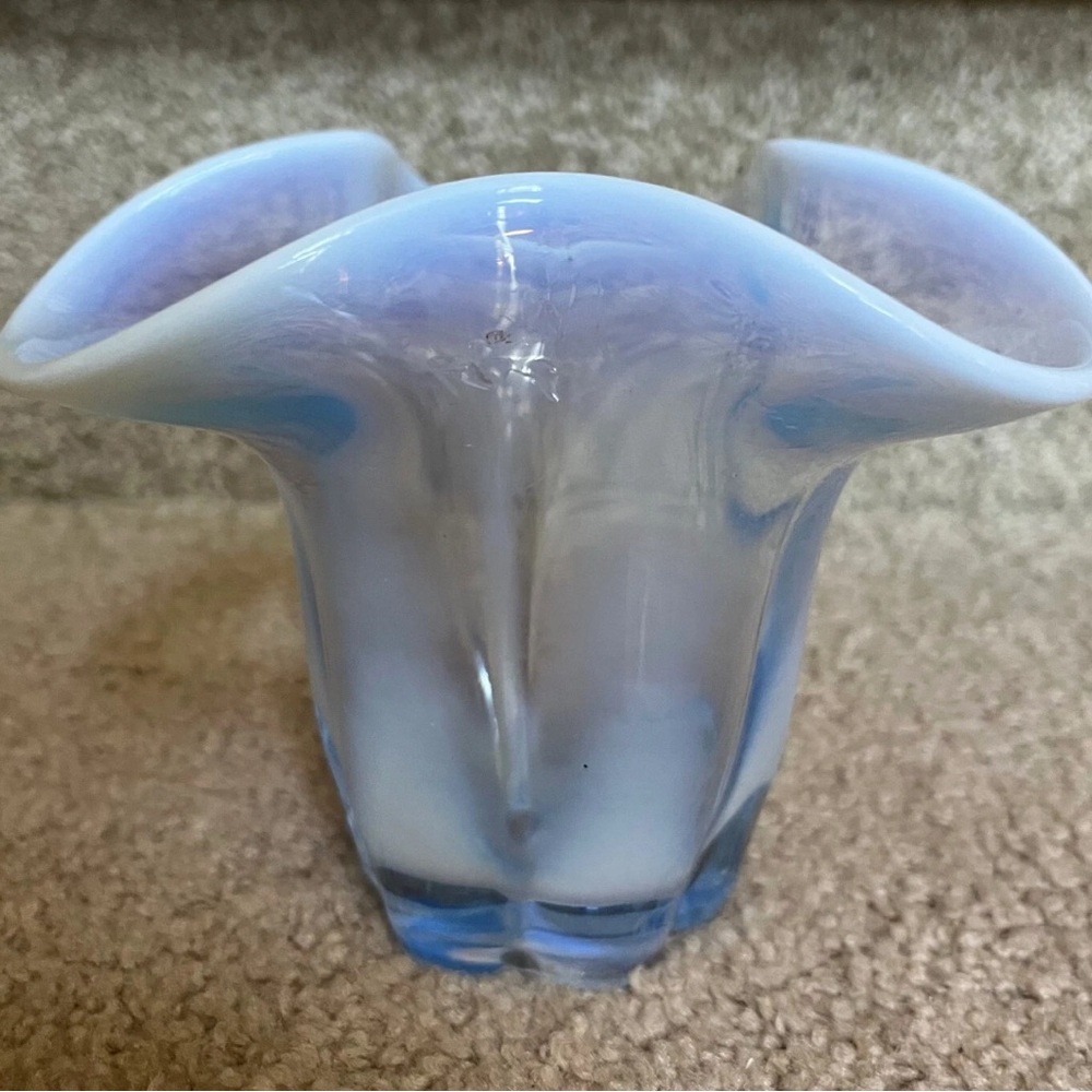 Duncan Miller Canterburry Blue Opalescent Glass Ruffled Vase 4”
